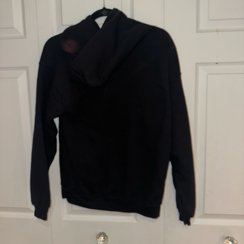LA sweater